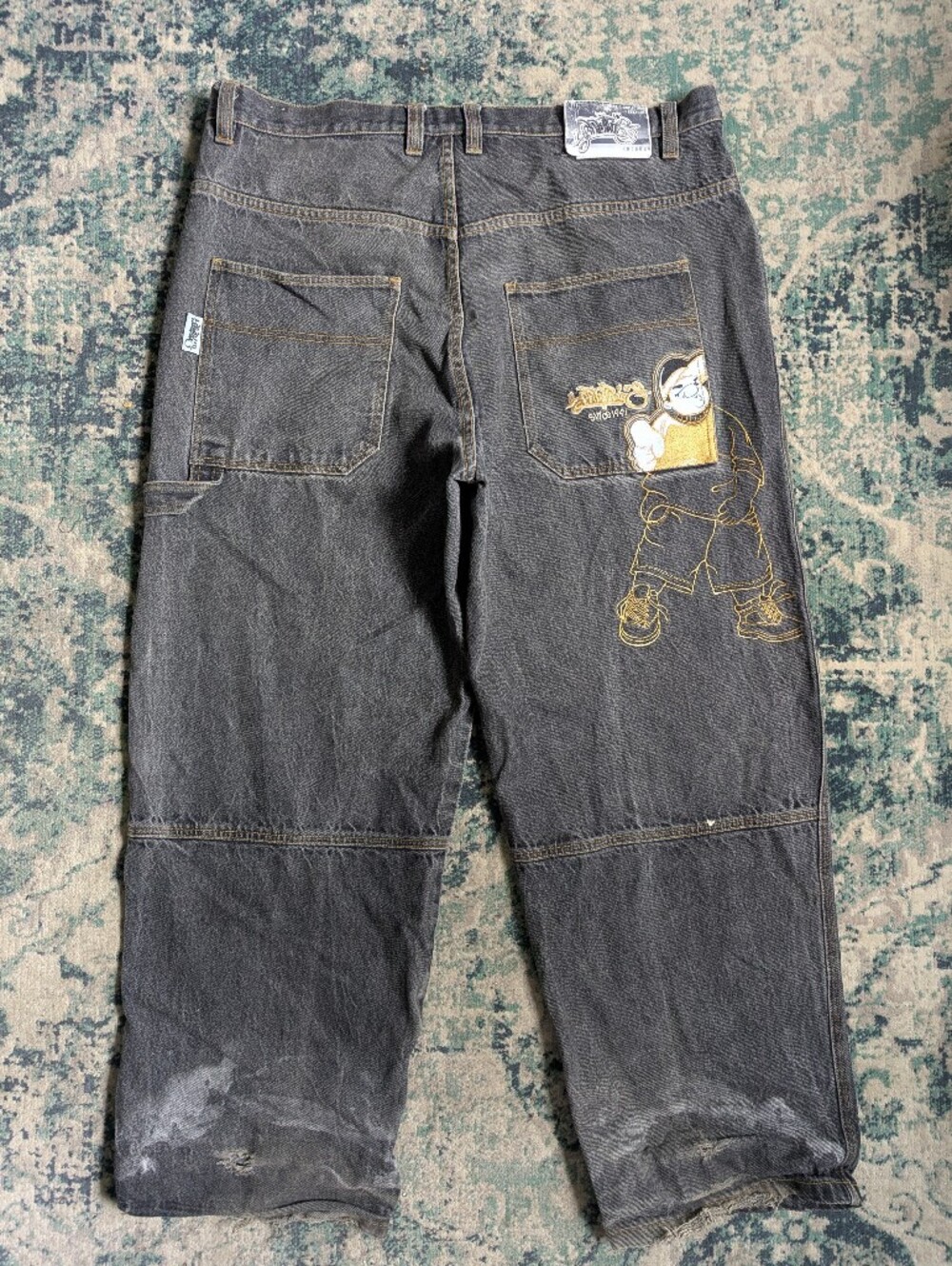 Southpole Embroidered Baggy Jeans